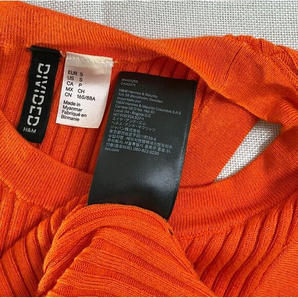 H&M Divided – Beige and Orange Crop Top (Set of 2) - Picture 6 of 7